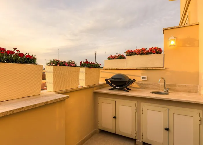 La Terrazza Di Vanessa St Peter View Apartment